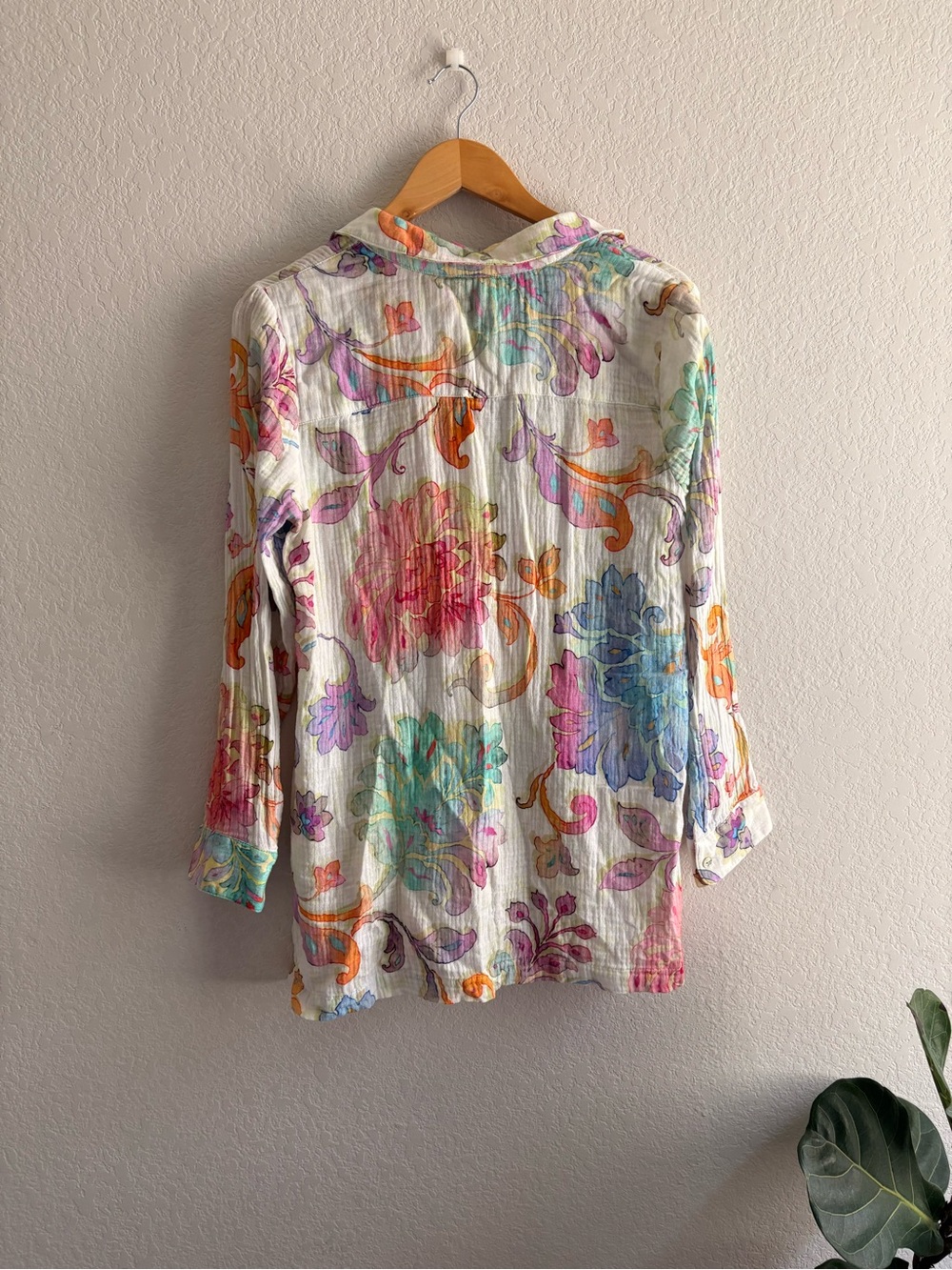NWT Soft Surroundings Escambia Gauze Tunic Shirt Painterly Floral Button Medium - Picture 6 of 6